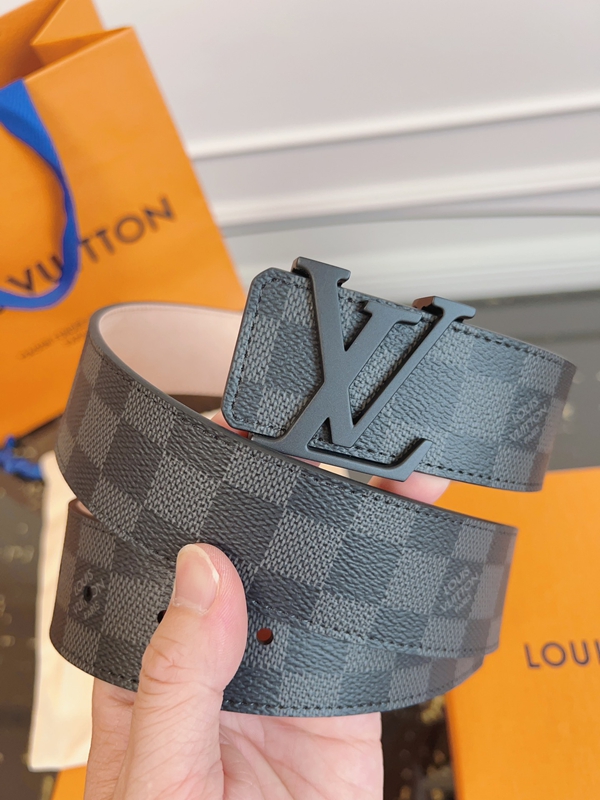 ルイヴィトンベルト角部分ディテール